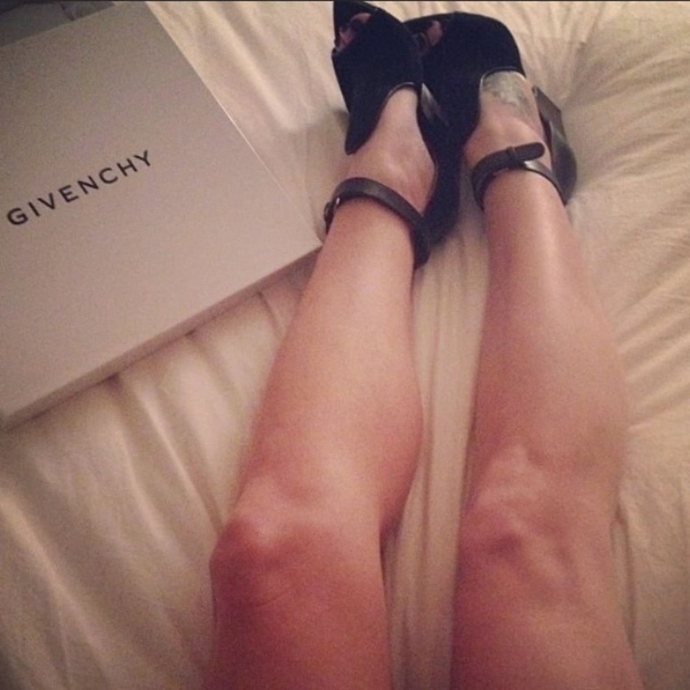 Givenchy Podium Ankle Strap Sandal Size 38 - Picture 8 of 8